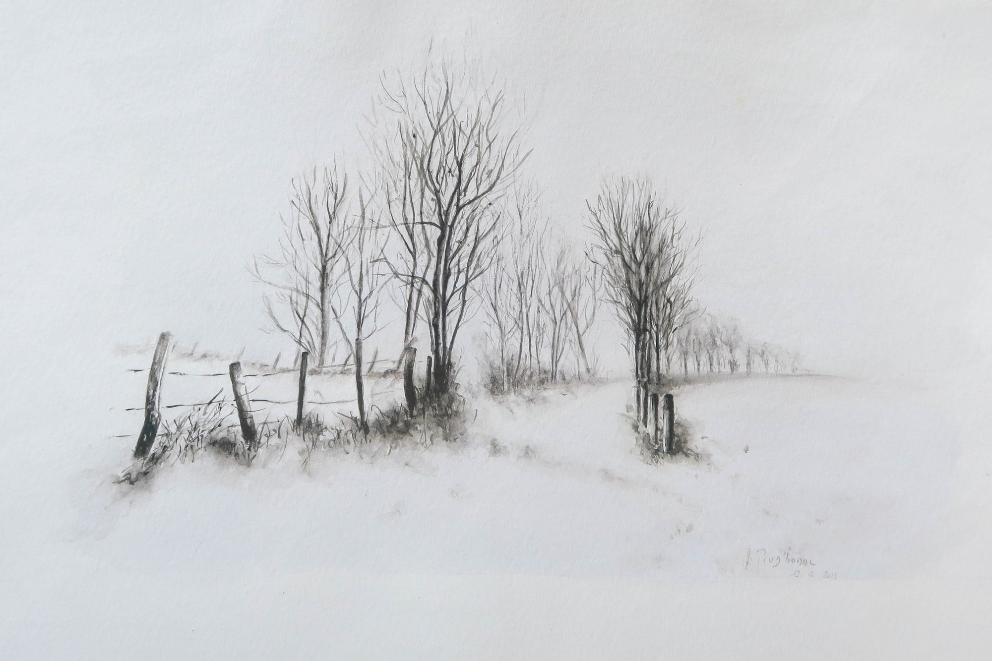 Chemin enneigé bordé d'arbres et de clôtures — lavis d'encre